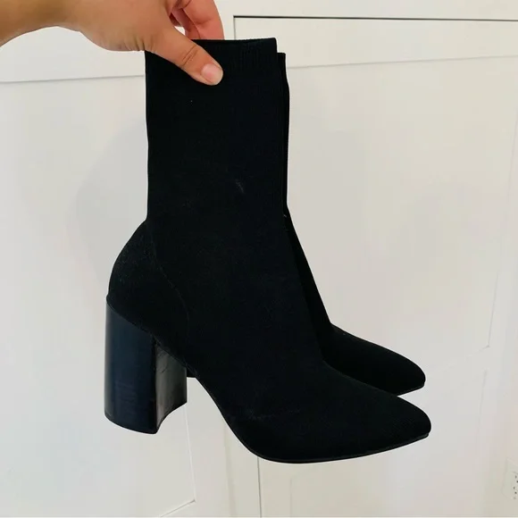 Steve Madden Black Sock Pointed Toe Boots Size 10
